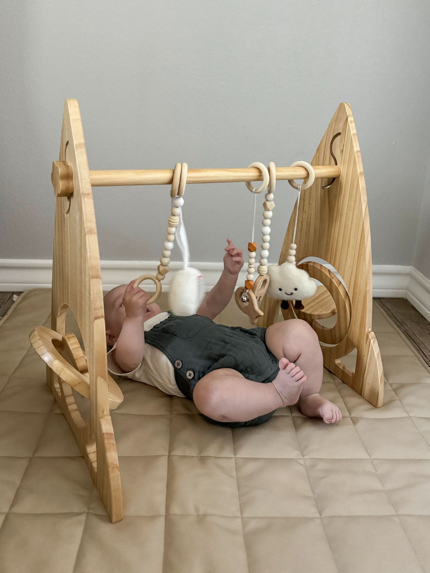 Avenlur Rocket - Eco-Friendly Wooden Baby Gym