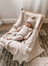 Load image into Gallery viewer, Luna + Luca Cable Knit Organic Cotton Baby Blanket - Beige
