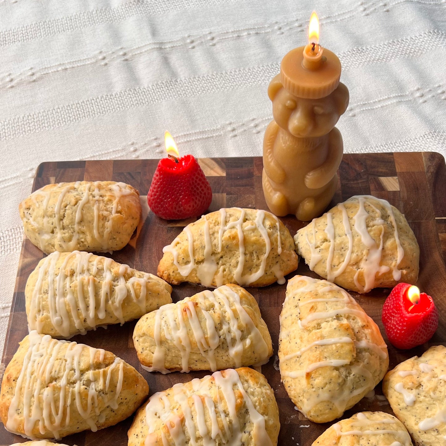 BEESWAX HONEY BEAR CANDLE