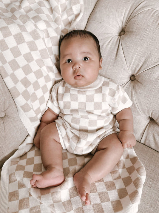 Luca + Luna Organic Cotton Checkered Baby Romper - Beige and White