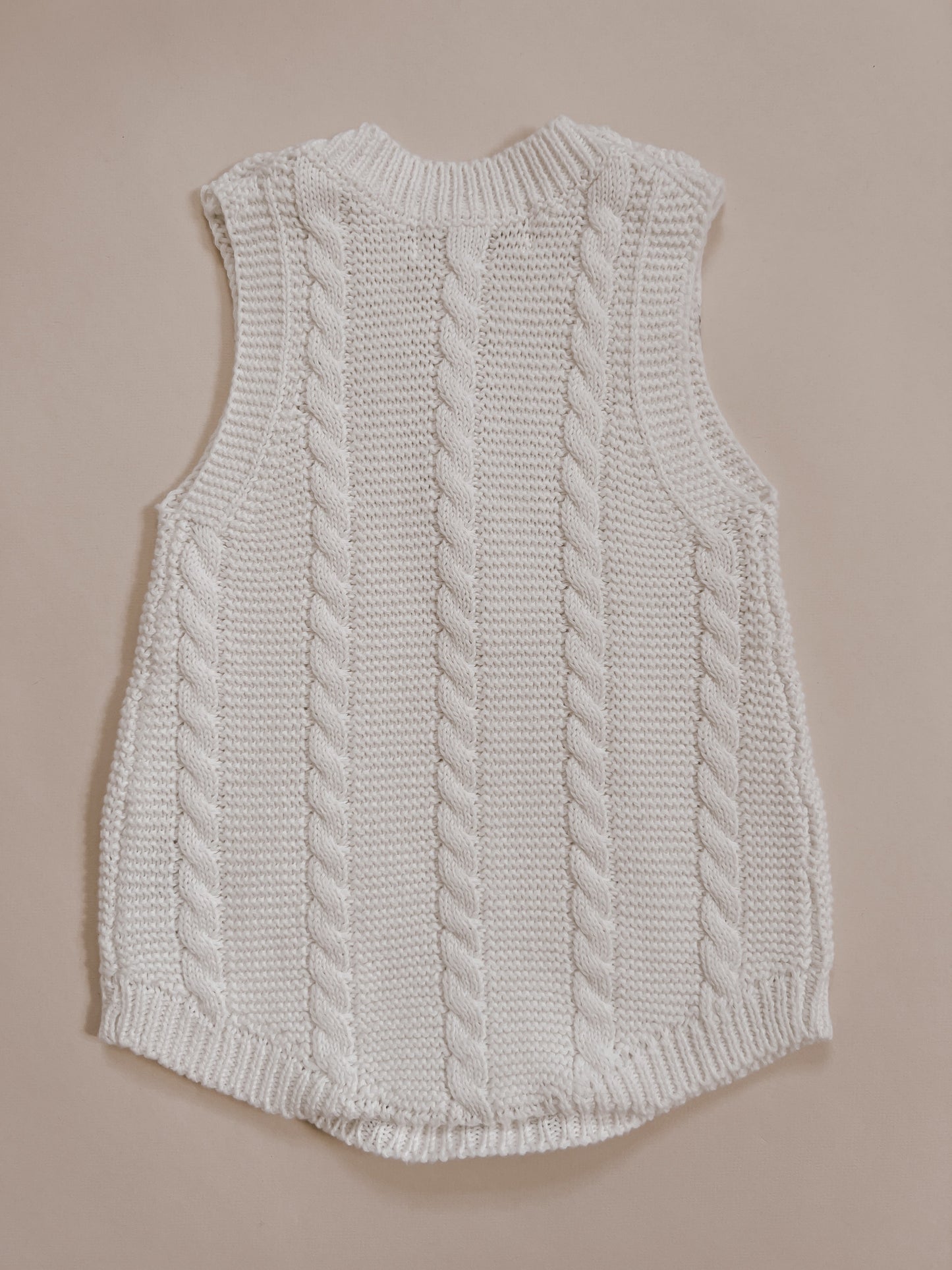 Luca + Luna Organic Cotton Cable Knit Baby Summer Romper - White