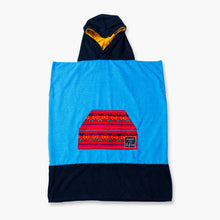 Load image into Gallery viewer, Merino Wool Towel Poncho – Iksplor x SURreal – Unisex
