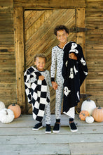 Load image into Gallery viewer, Mebie Baby Bats Bamboo Cozy Halloween Kids&#39; Pajamas Set
