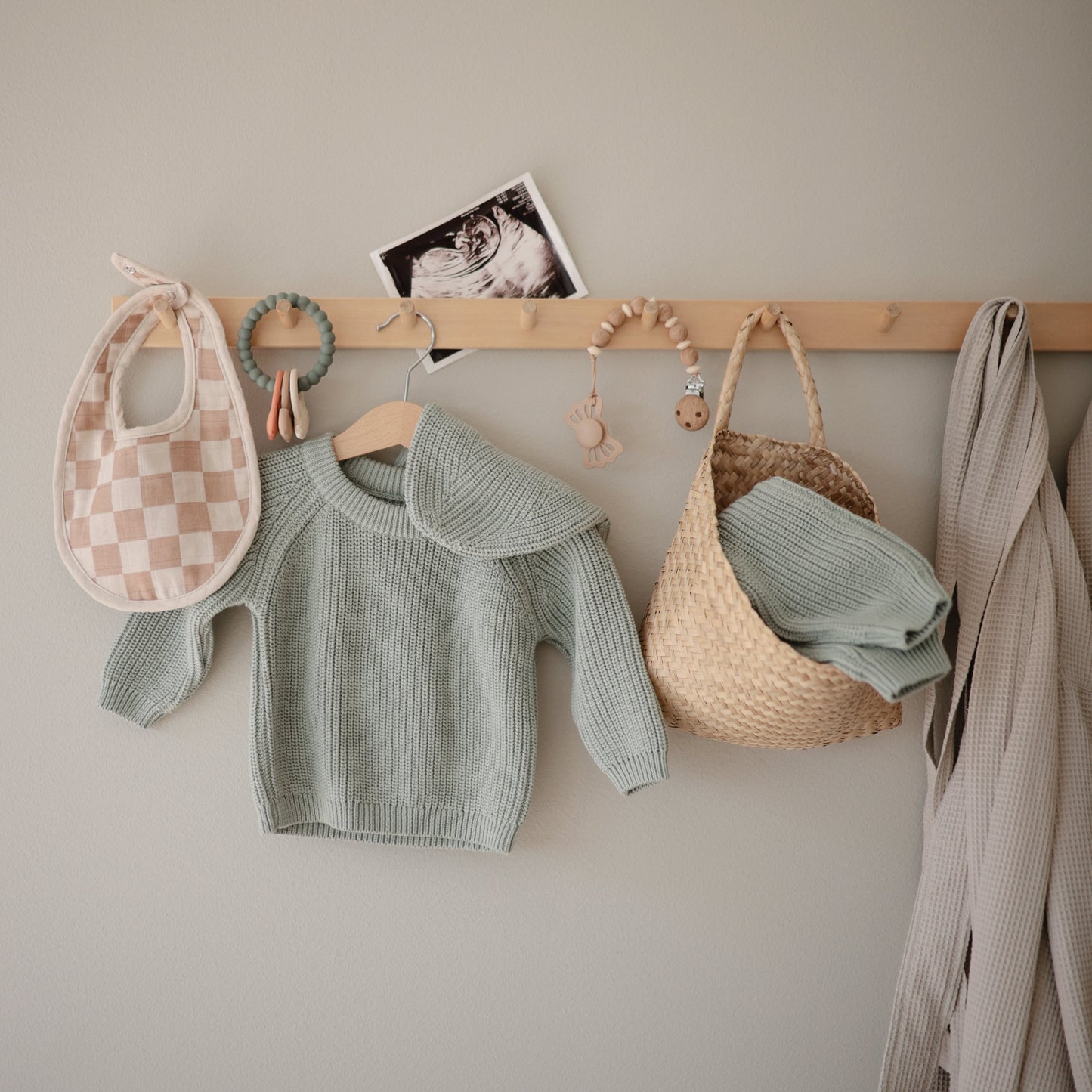 Mushie Organic Cotton Muslin Bib