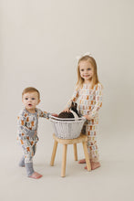 Load image into Gallery viewer, Mebie Baby Blush Bunny Sustainable Bamboo Two-piece Kids&#39; Cozy Pajamas Set
