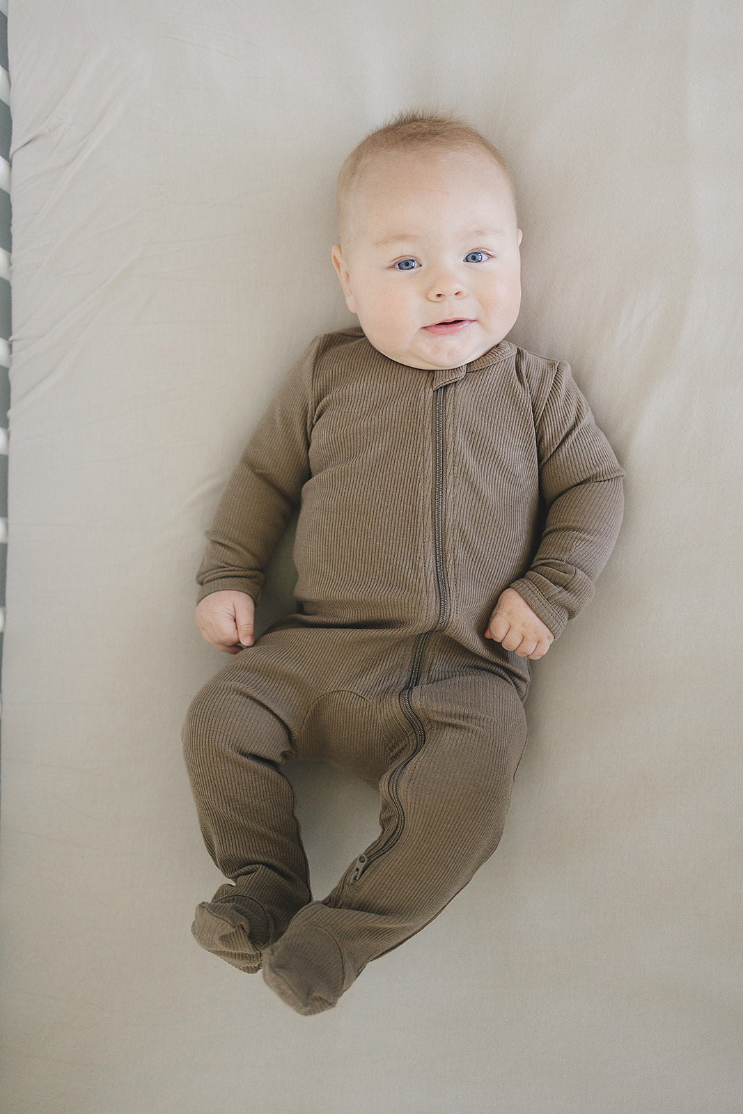 Mebie Baby Cocoa Organic Cotton Ribbed Footed Zipper