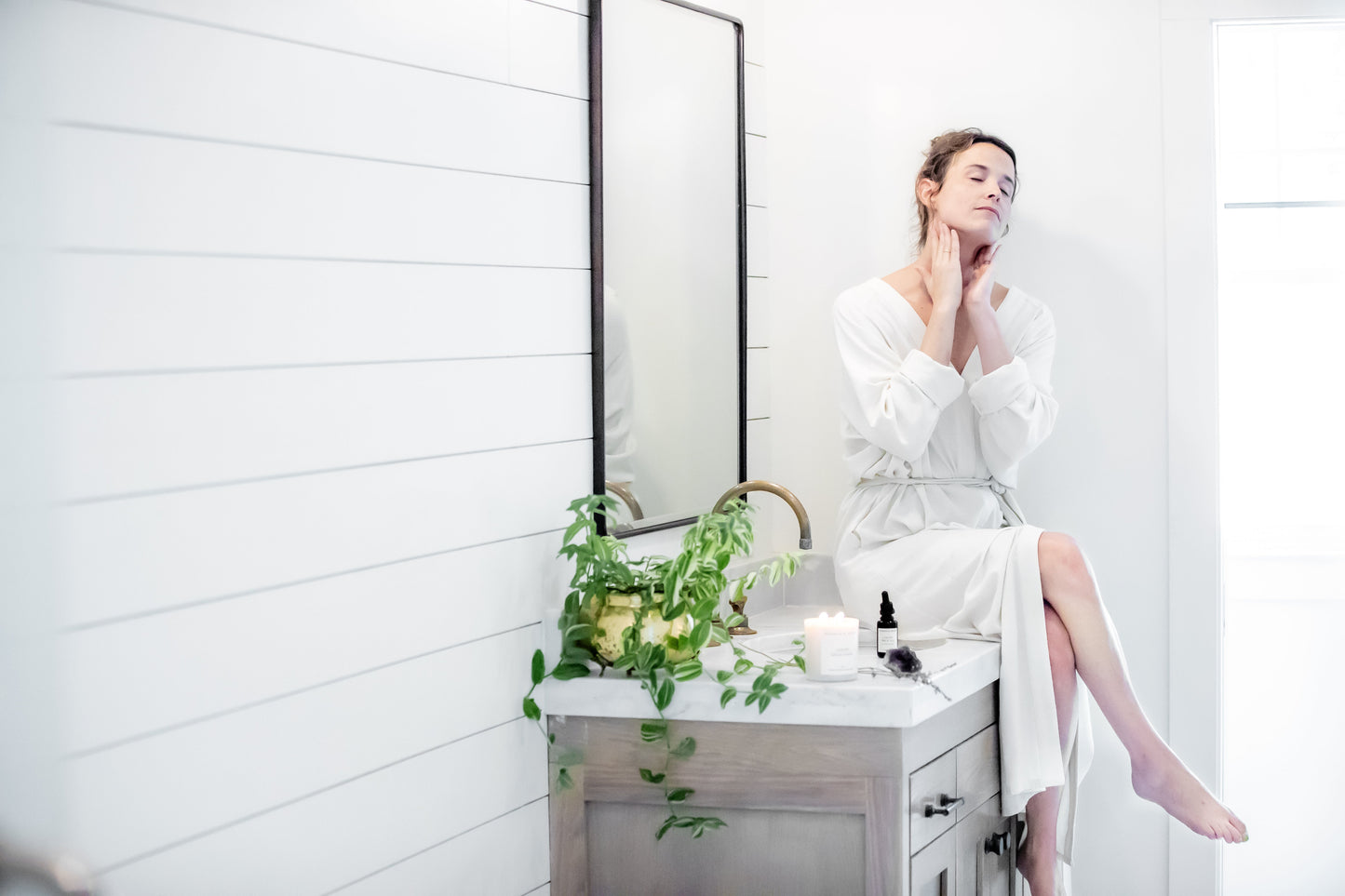 Nourish & Refine Luxury Face Oil - Pure Rosehip & Essential Oils