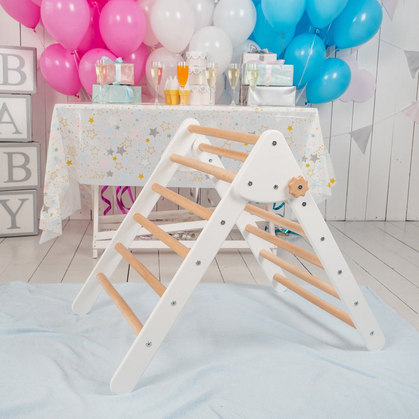 Wood and Hearts Eco-Friendly Wooden Montessori Foldable Pikler Triangle