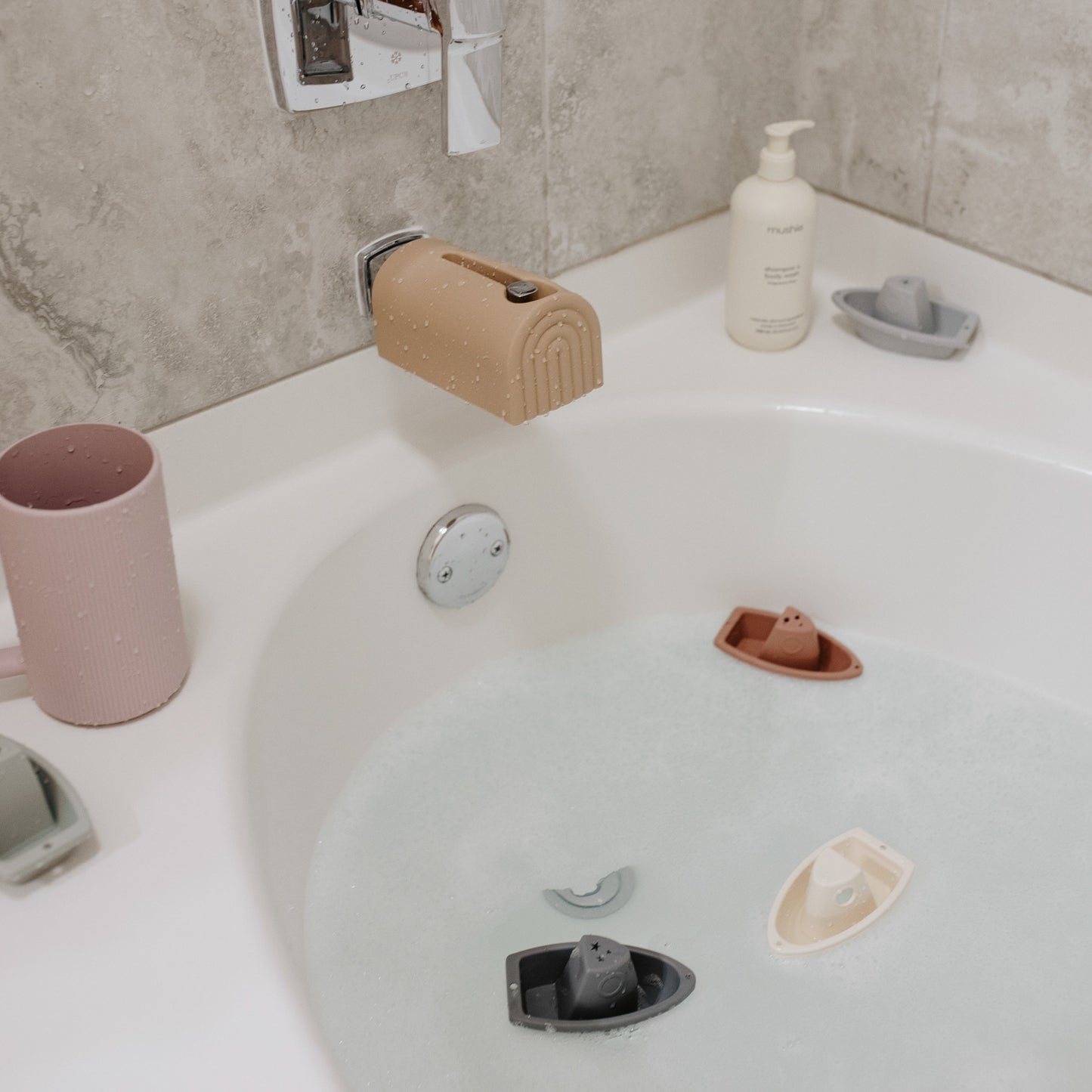 Mushie Non-Toxic Fragrance Free Baby Shampoo & Body Wash - COSMOS ORGANIC Certified Gentle Care