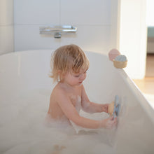 Load image into Gallery viewer, Mushie Sunshine Non-Toxic Suction Baby Spinner Toy
