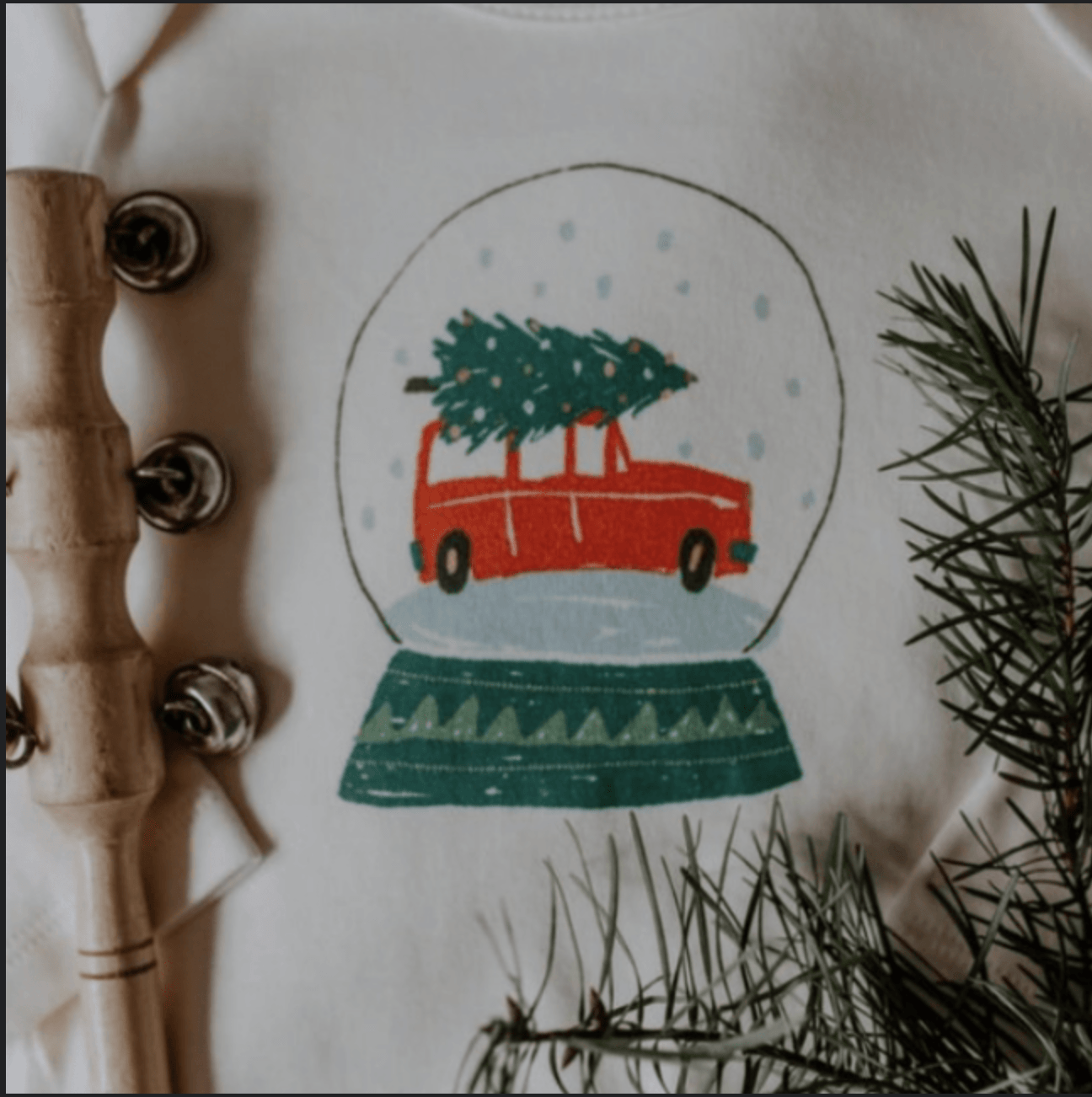 long sleeve graphic bodysuit | snow globe