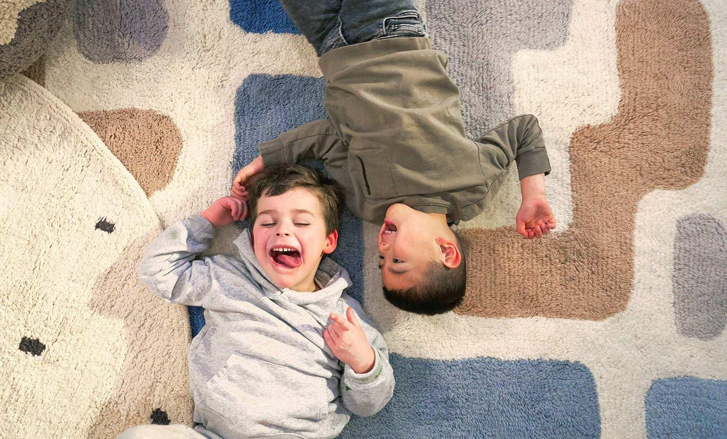 Sage & Wild Stacked Wool Rug - RWS Certified New Zealand Wool Geometric Rug