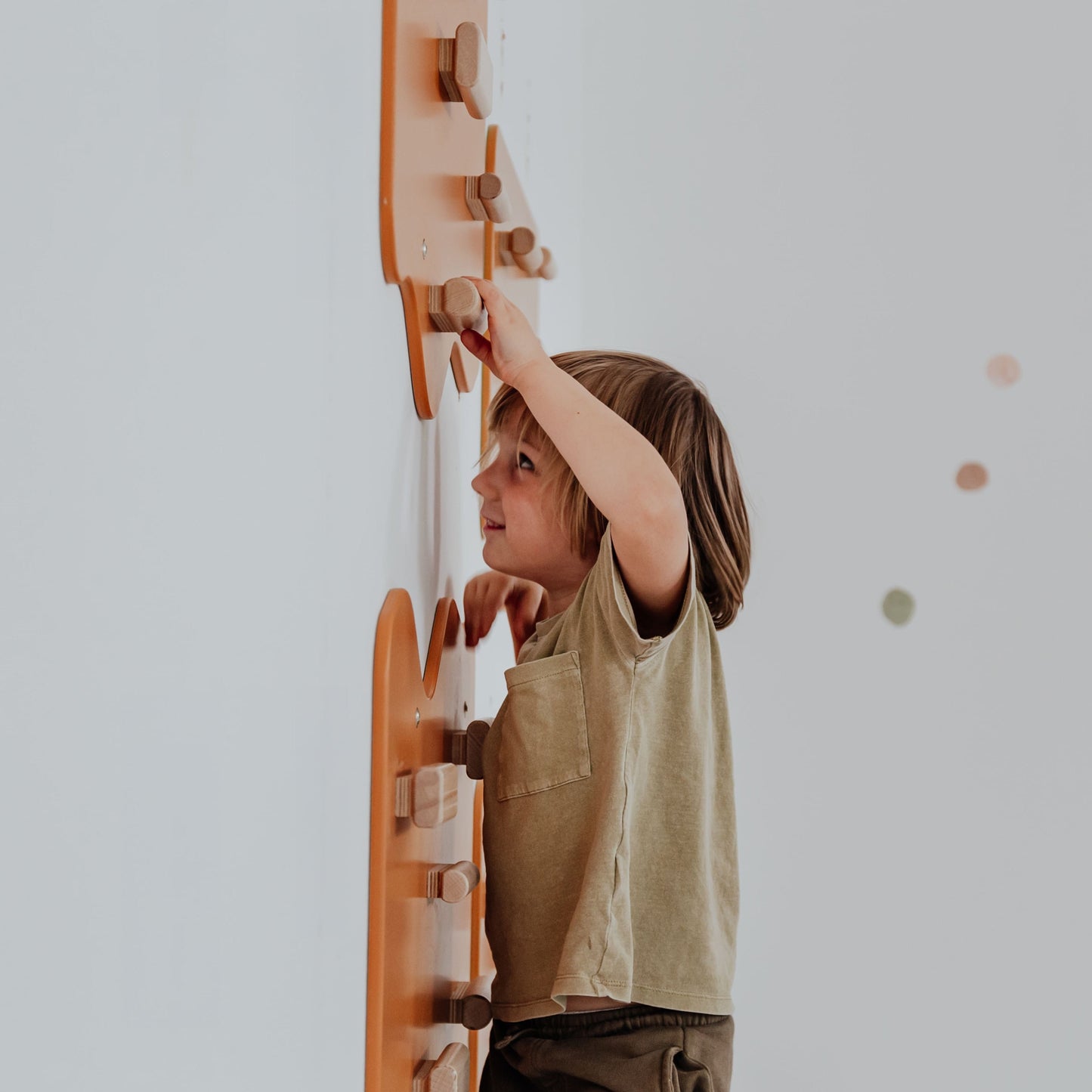 Indoor Rock Wall with Cloud-Shaped Panels & Wooden Climbing Holds for Kids 3-10