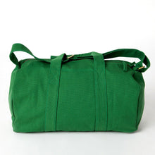 Load image into Gallery viewer, Terra Thread Aarde Eco-Friendly Gym Sports Camp Weekender Duffle Bag
