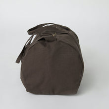 Load image into Gallery viewer, Terra Thread Aarde Eco-Friendly Gym Sports Camp Weekender Duffle Bag
