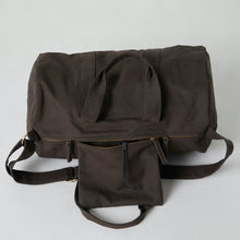 Load image into Gallery viewer, Terra Thread Aarde Eco-Friendly Gym Sports Camp Weekender Duffle Bag
