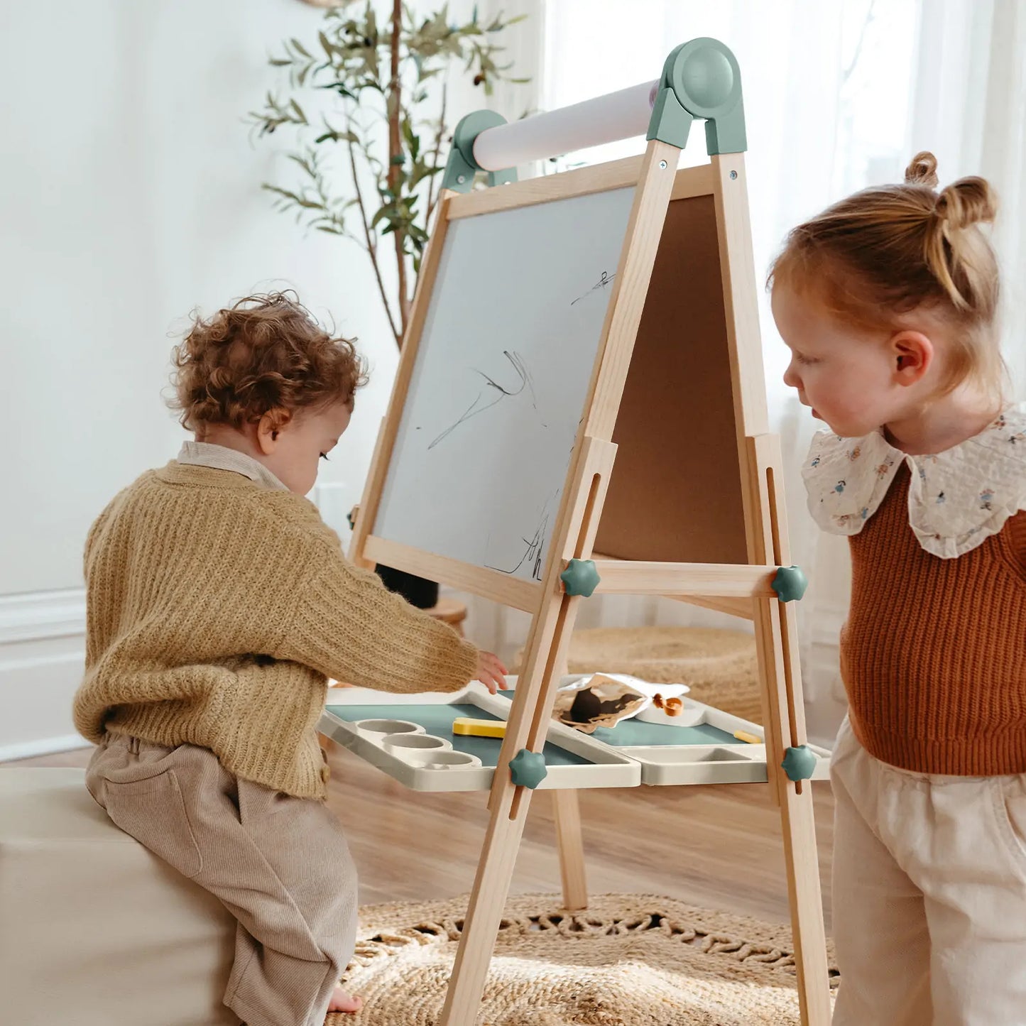Tiny Land® Magnitales Wooden Easel for Kids - Green