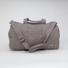 Load image into Gallery viewer, Terra Thread Aarde Eco-Friendly Gym Sports Camp Weekender Duffle Bag
