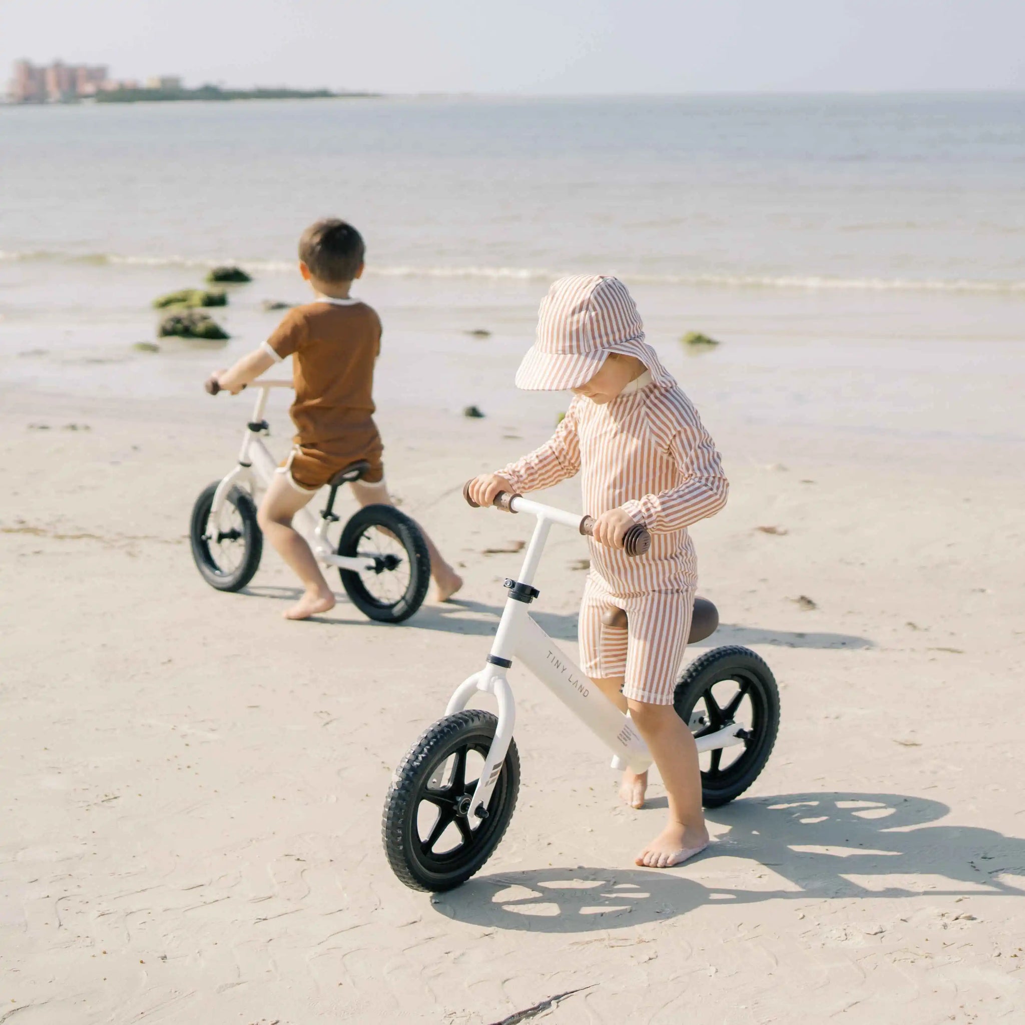 aluminum light weight grow with me toddler balance bike