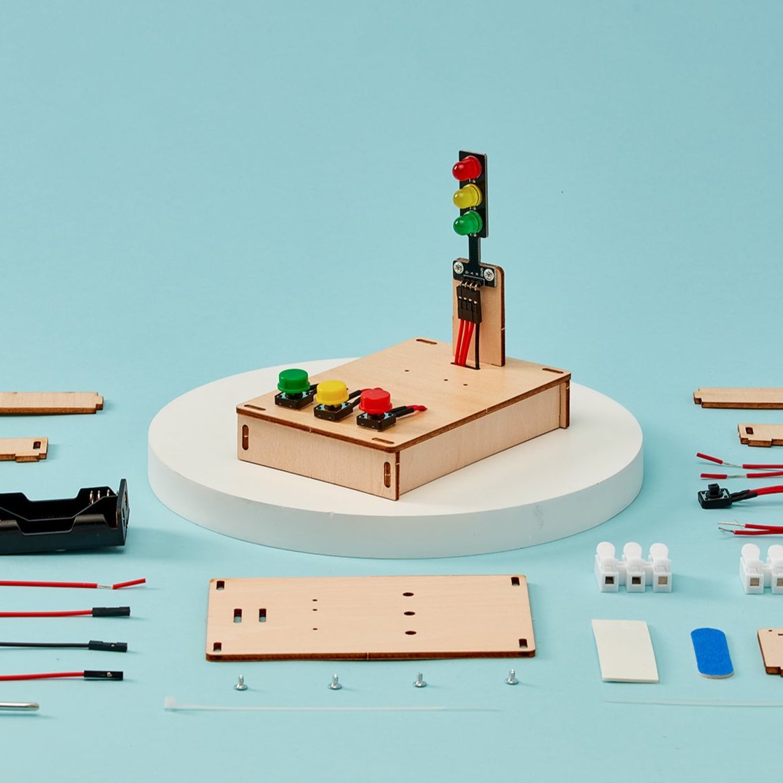 Kitsville Traffic Lights DIY Kit – Wooden STEM Building Kit for Kids 8+