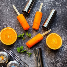 Load image into Gallery viewer, Ecozoi Stainless Steel Popsicle Molds, Round with Reusable Bamboo Sticks
