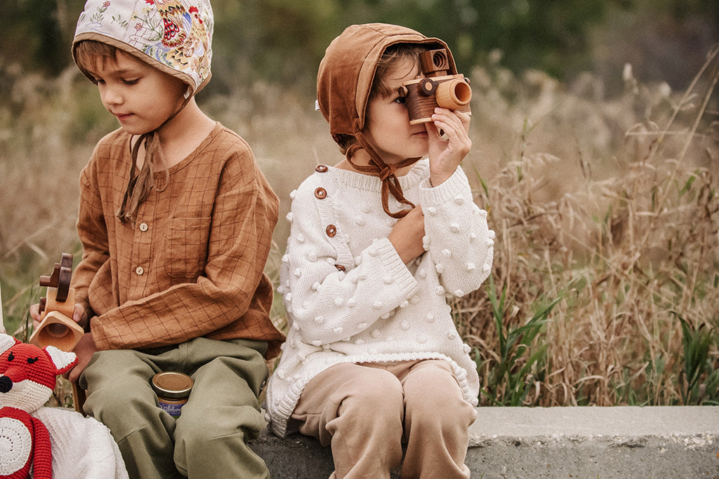 35MM Wooden Toy Camera - Original Style in Walnut