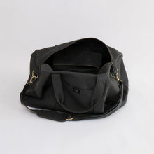 Load image into Gallery viewer, Terra Thread Bumi Eco Sustainable Sports Duffel Bag
