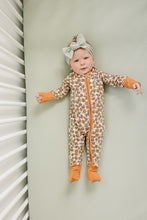 Load image into Gallery viewer, Mebie Baby Cream Magnolia Sustainable Bamboo Zipper Onesie Pajamas
