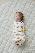 Load image into Gallery viewer, Mebie Baby Halloween Pumpkins Bamboo Stretch Swaddle
