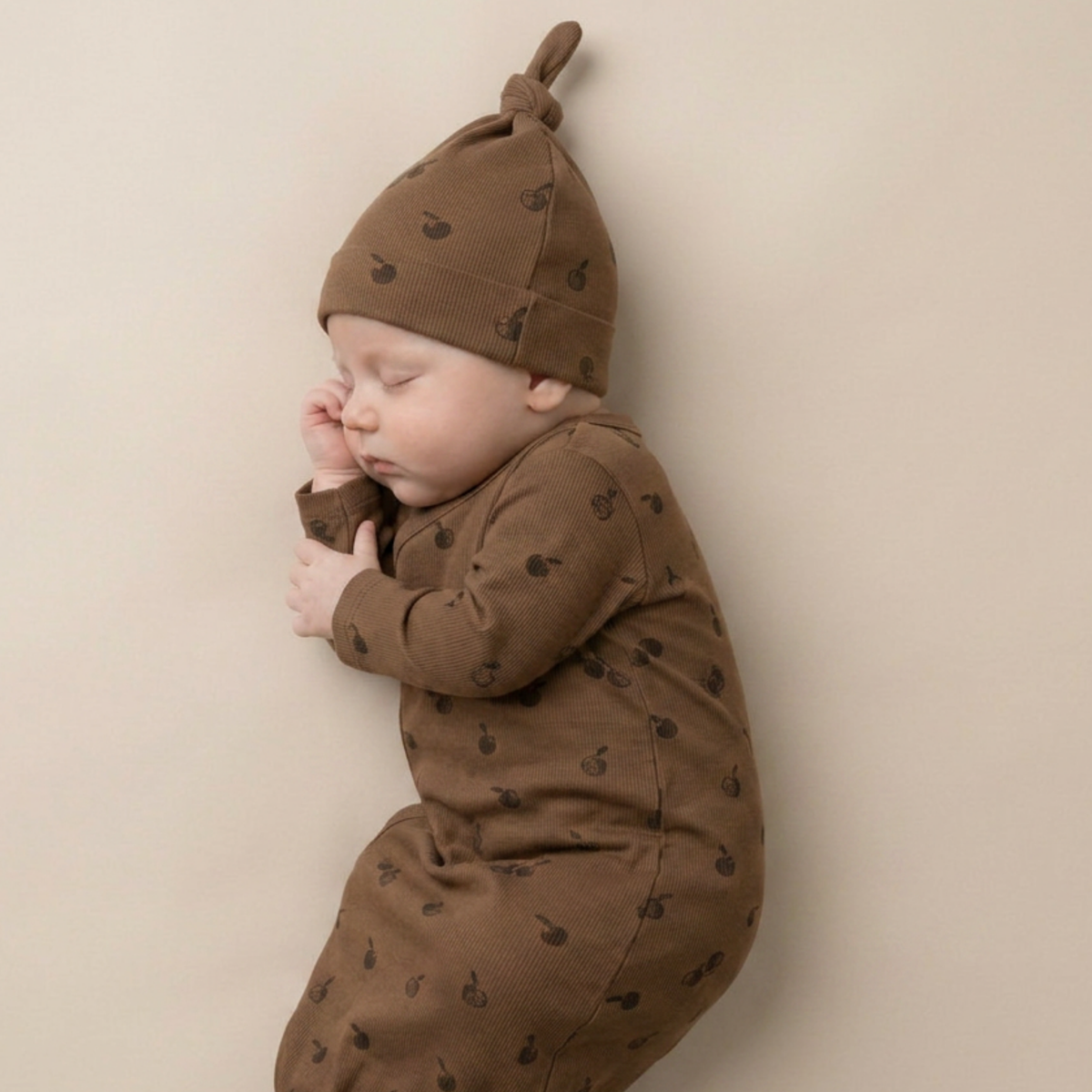 Organic Cotton Kimono Newborn Sleep Gown & Hat Set – Apple