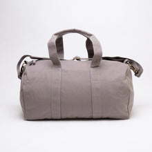 Load image into Gallery viewer, Terra Thread Aarde Eco-Friendly Gym Sports Camp Weekender Duffle Bag
