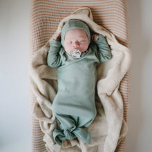 Load image into Gallery viewer, Mushie Organic Cotton Ribbed Baby Bonnet

