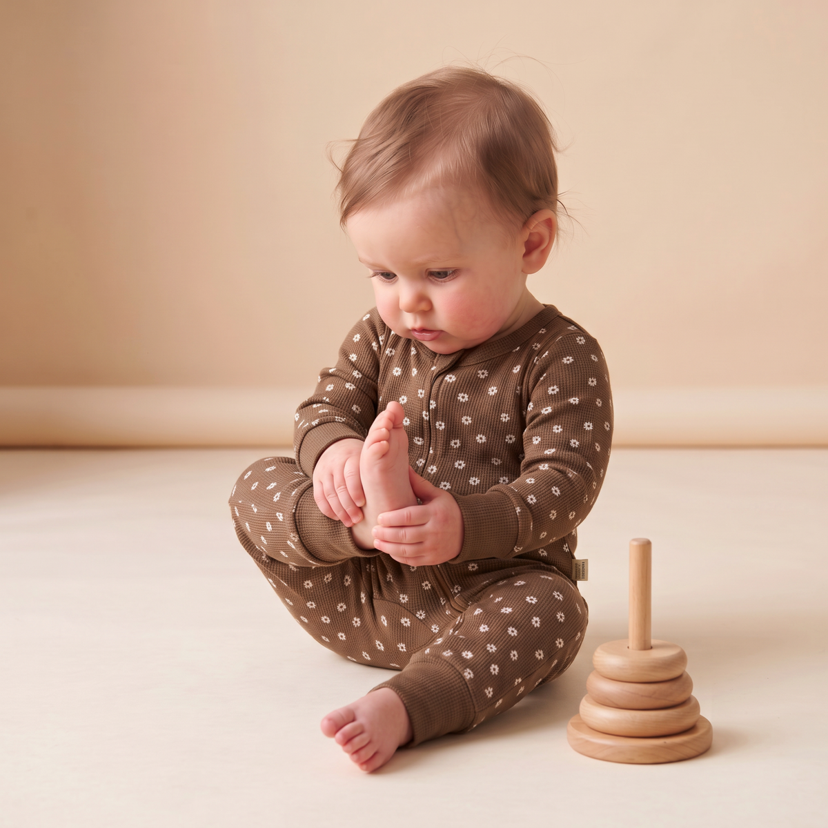 Organic Cotton 2-Way Zip Romper with Convertible Footies & Mittens for Babies – Chestnut Bloom