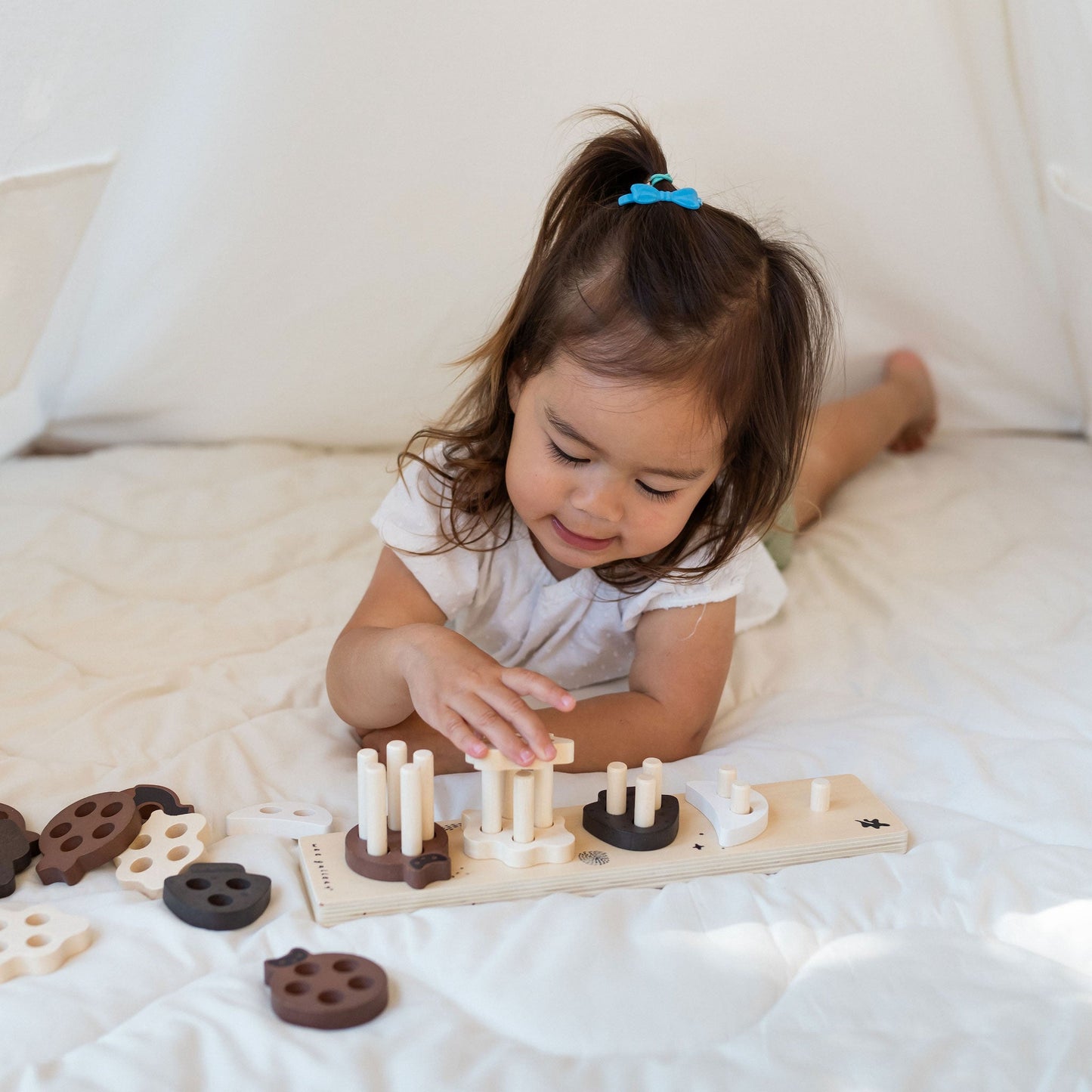 Wee Gallery Count + Stack Toy - Eco-Friendly Non-Toxic Montessori Counting and Sorting Toy | Ages 2+