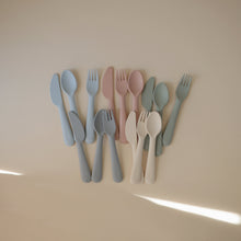 Load image into Gallery viewer, Dinnerware Cutlery Set

