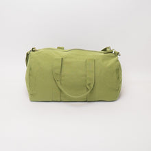 Load image into Gallery viewer, Terra Thread Aarde Eco-Friendly Gym Sports Camp Weekender Duffle Bag
