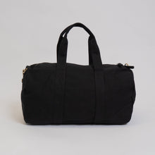 Load image into Gallery viewer, Terra Thread Aarde Eco-Friendly Gym Sports Camp Weekender Duffle Bag
