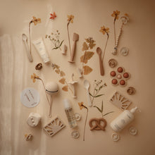 Load image into Gallery viewer, Flower Press Toy
