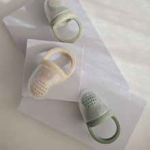 Load image into Gallery viewer, Silicone Fresh Food Feeder 2-Pack
