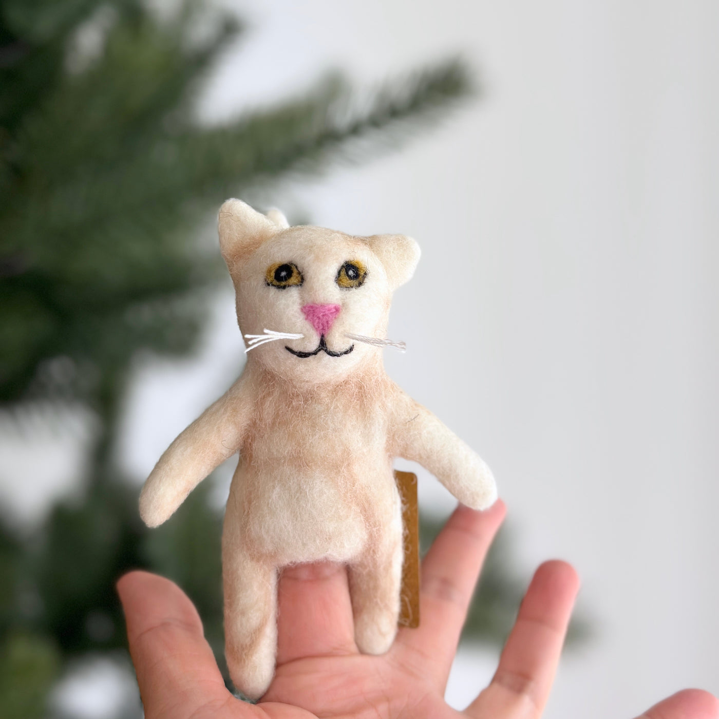 Felt Finger Puppet - White Siamese Cat – Nature Kids Co.