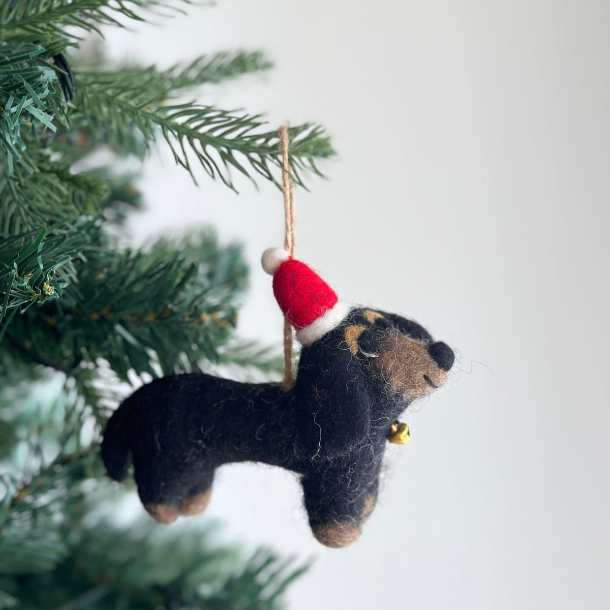 Dachshund with Christmas Hat Ornament – Handmade Wool Felt Holiday Decor
