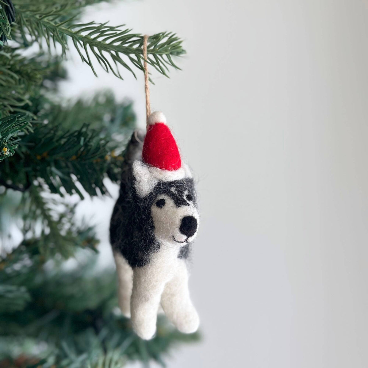 Husky with Christmas Hat Ornament – Handmade Wool Felt Holiday Decor