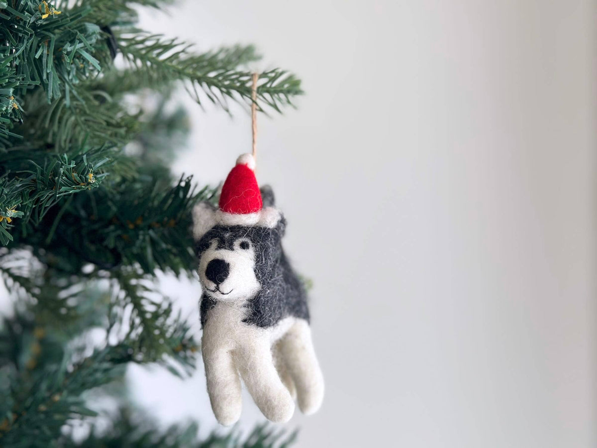 Husky with Christmas Hat Ornament – Handmade Wool Felt Holiday Decor
