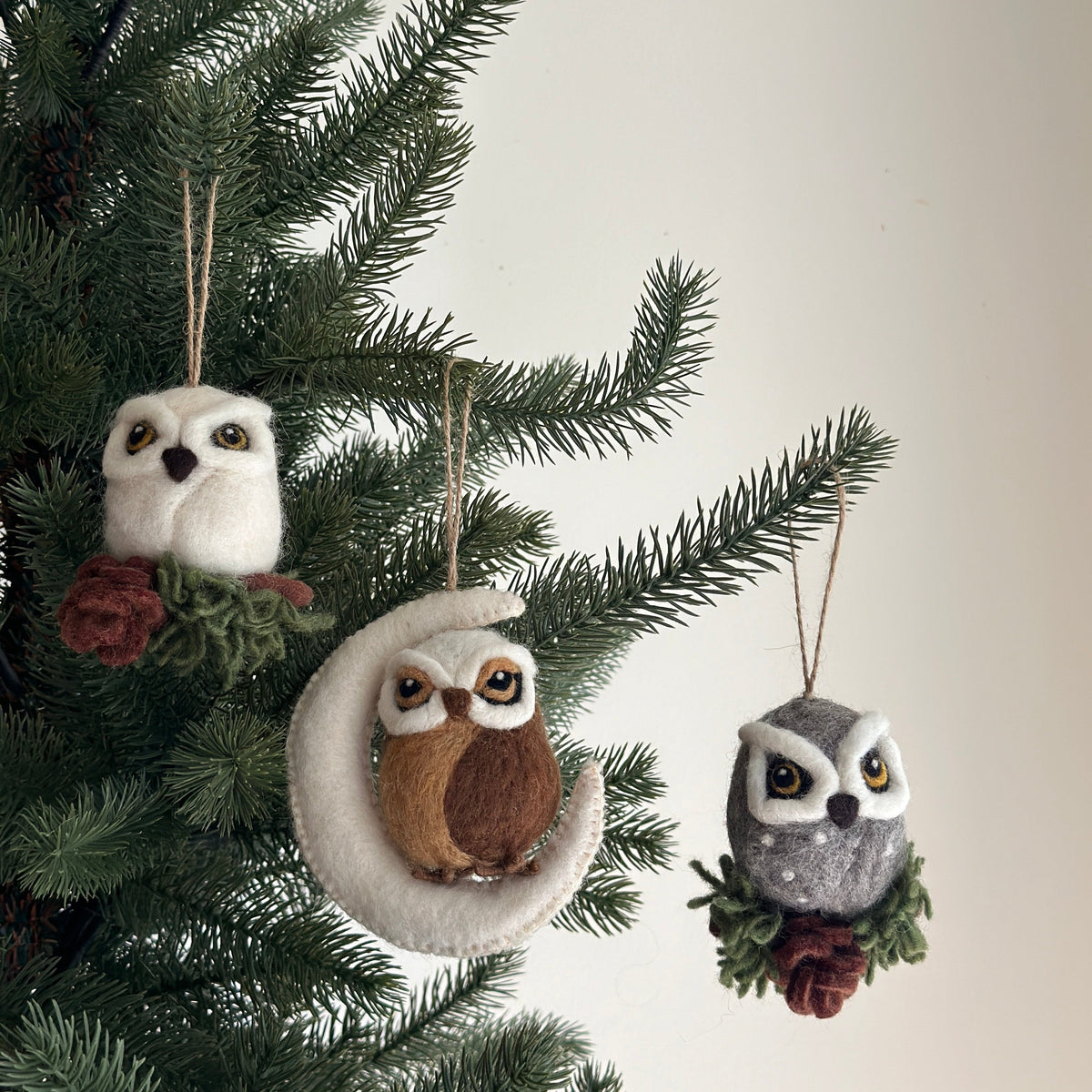 Needle-Felted Owl Ornament – Handmade Wool Felt Holiday Decor