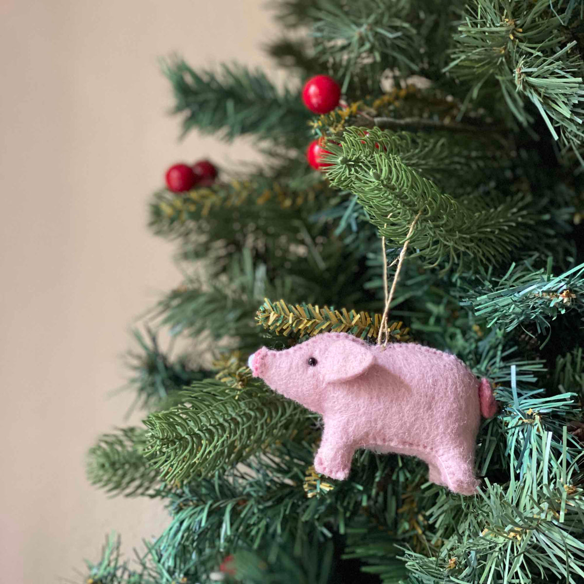 Needle-Felted Pig Ornament – Handmade Wool Felt Holiday Decor