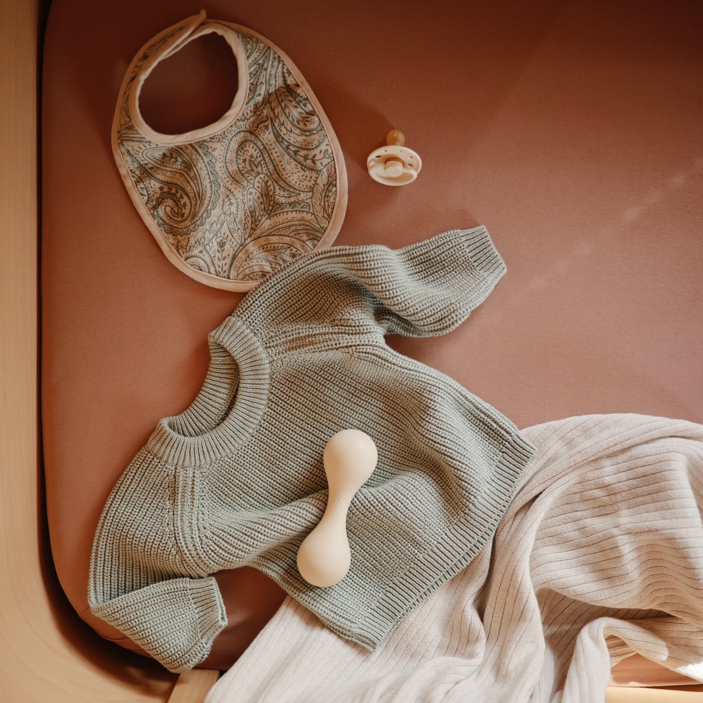 Mushie Organic Cotton Muslin Bib