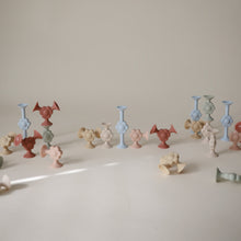Load image into Gallery viewer, Silicone Suction Builders (Daisy)
