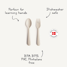 Load image into Gallery viewer, Dinnerware Fork and Spoon Set

