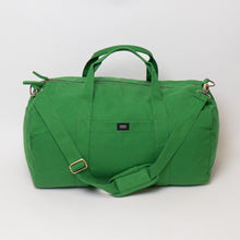 Load image into Gallery viewer, Terra Thread Bumi Eco Sustainable Sports Duffel Bag
