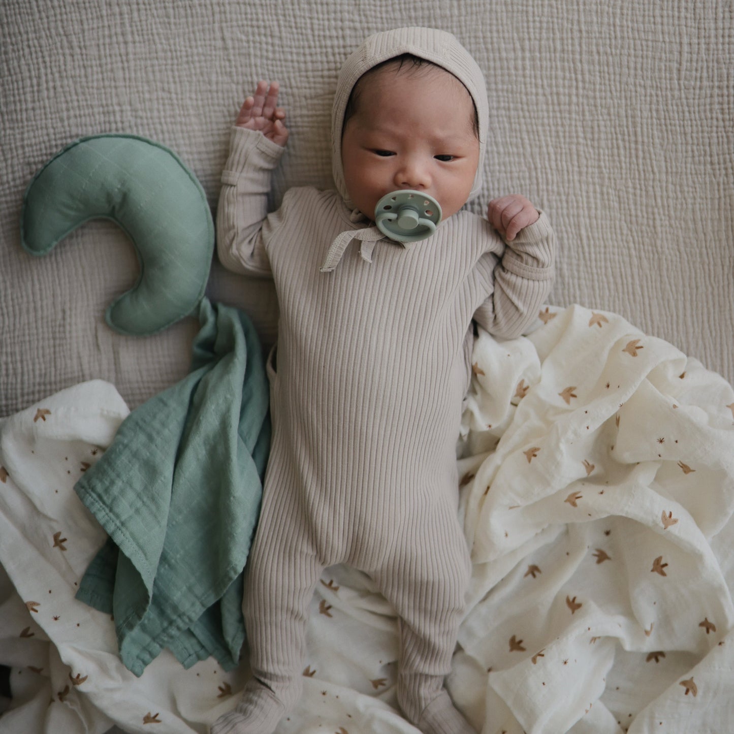 Mushie Organic Cotton Baby Moon Lovey Blanket